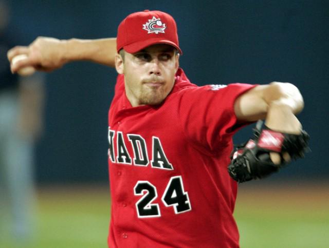 Happy birthday to \04 Athens Olympian and \11 gold medalist, Shawn Hill! 