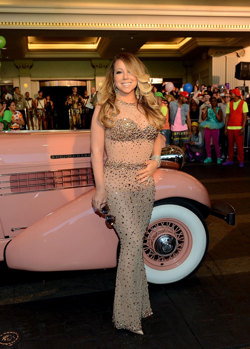 CaesarsPalace's tweet photo. Thank you to everyone who joined us in person and on Periscope as we welcomed @MariahCarey yesterday! #WelcomeMariah http://t.co/uSGIyEwk52
