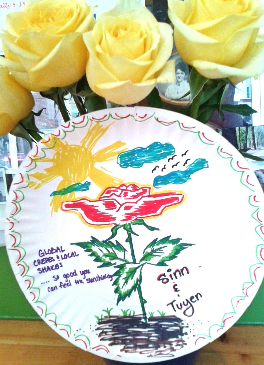globalcrepes's tweet photo. Sunshiny Crepes, Chaat, Lemonade Frappes &amp; Green Tea Frappes @globalcrepes &amp; Local Shakes #frappes #crepes #chaat http://t.co/LIsv9L44GF