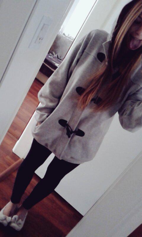 AchuAmeztoy's tweet photo. Calense mis pantuflas.. #Siesssta 💤 http://t.co/PQv1WhEO42