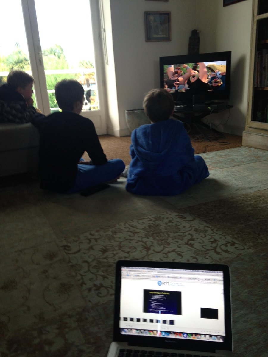 WorldFederation's tweet image. Logging out #SPR15. Tzones. Streaming great! Specially when concomitant with Asterix. #WeLiveInFrance. Enjoy mtg, THX