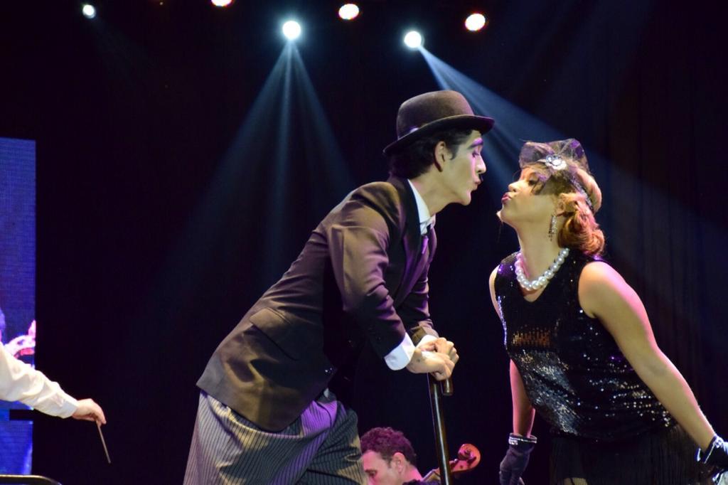 UnibacBolivar's tweet photo. Este jueves 7pm Centro de Convenciones, Clausura del ovacionado ciclo de conciertos #AMiManera #SinfónicaDeBolívar http://t.co/wCwDsds0Xz