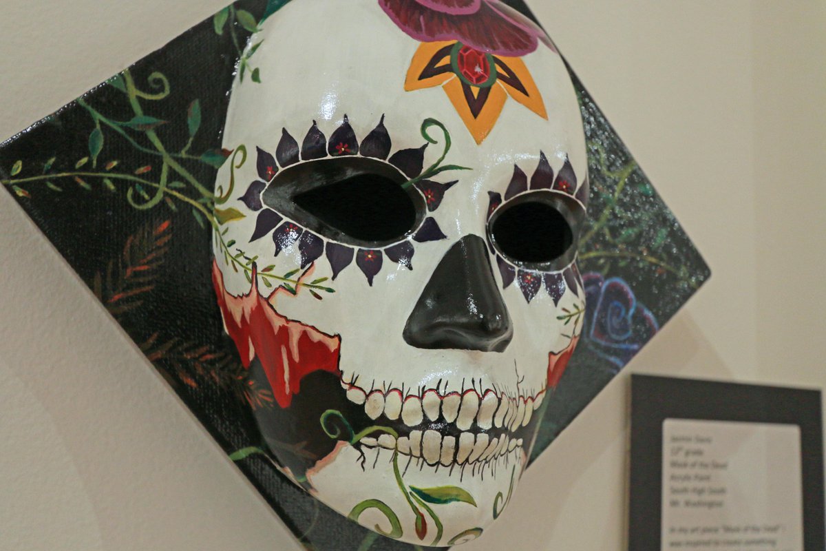 Local student art featured in Sacramento at the <a href="/CalArtEdAssoc/">CalArtEdAssoc</a> Youth Art Month. | Full Story: bit.ly/1GEspDe