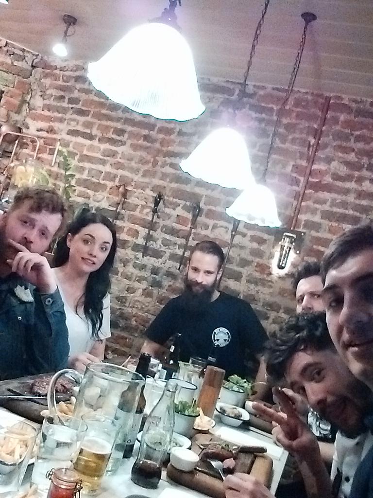 SSmailesPhoto's tweet image. Team dinner!  @flatironsteak @relentlessdrink @wearehux @lukehassanmusic  #htbh