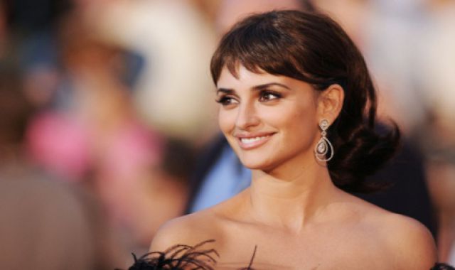  Premiere.fr: Happy Birthday... Penelope Cruz : la bombe latine en 15 clichés glamour 
