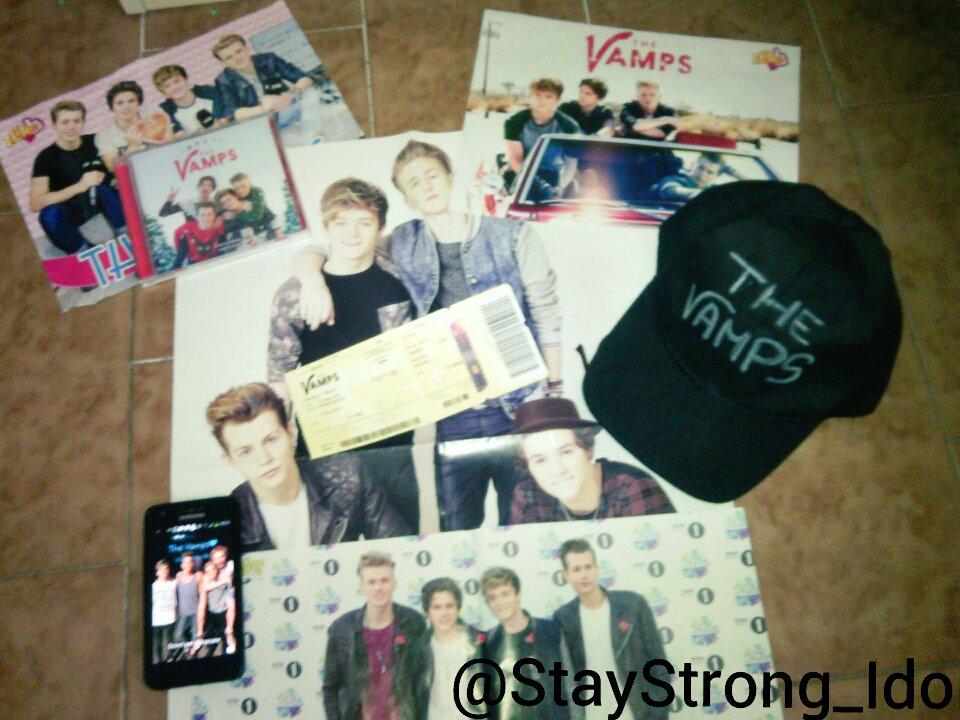 StayStrong_Idol's tweet photo. So di essere una delle tante...ma spero davvero di farcela❤ 
 @cleotoms  @Cioepanini ♡ #MeetTheVampsWithCleoAndCioè http://t.co/UGx7R3F88b