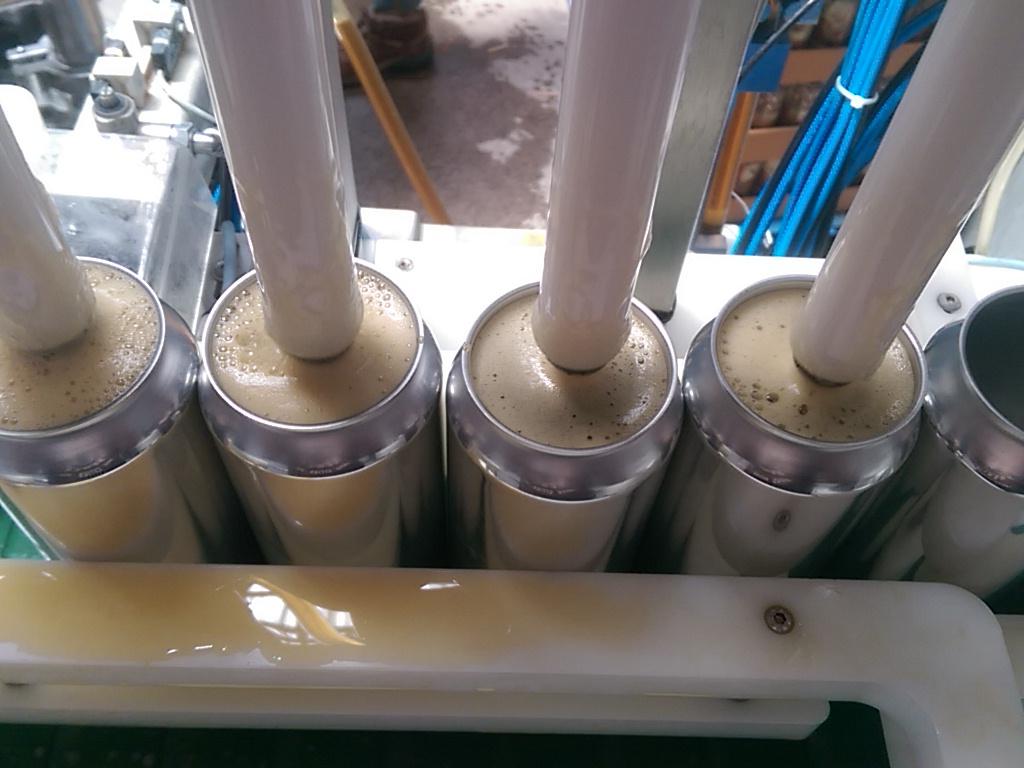 GreatRiverScott's tweet photo. Two for Tuesday.  Double canning run. Roller Dam Red and 483 Pale Ale http://t.co/UJLSmDKo9r