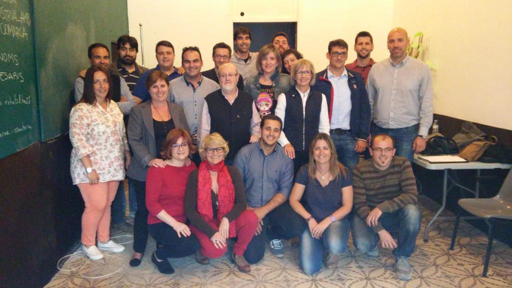 Presentem tota la llista! Gent compromesa, gent transversal i sobretot gent que s'estima El Vendrell #RenovemEV