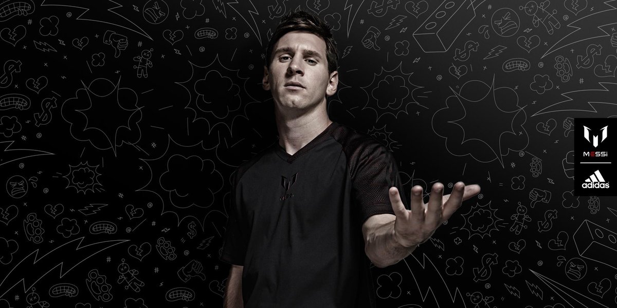 TeamMessi's tweet photo. When you have the game in the palm of your hand, #therewillbehaters http://t.co/p7V4k4WOLL