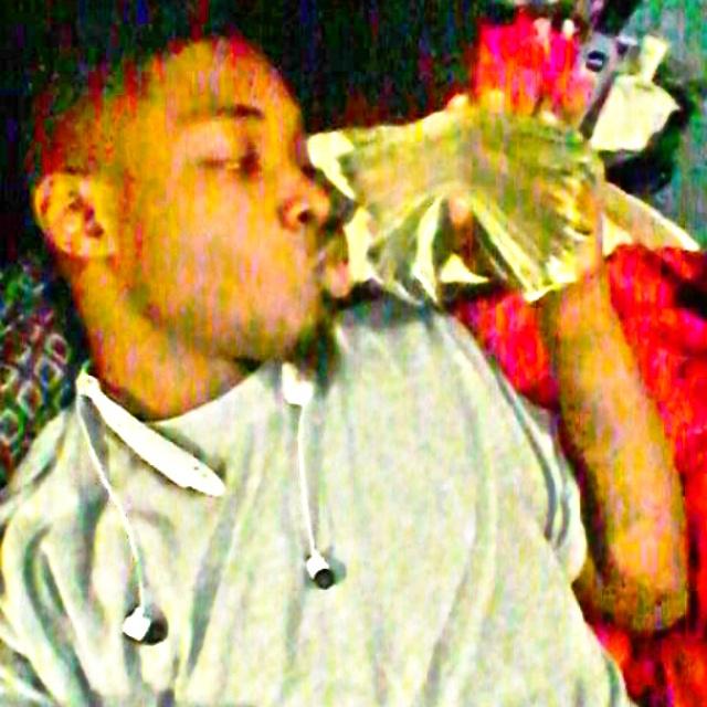 BOOkiiEMontana's tweet photo. RECAP 👉 ME & BAE💙💙💙💙👀💩💩💩 #FUCCC I THINK ITS SAFE NOW http://t.co/6g2voJimLK