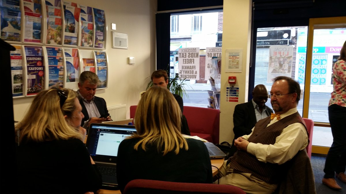 GYSocialMedia's tweet photo. The tweeting scene at the #GYDebate HQ! #GYHour. All the candidates are here ready to answer your q's

#GreatYarmouth http://t.co/eZXDZh5oKe