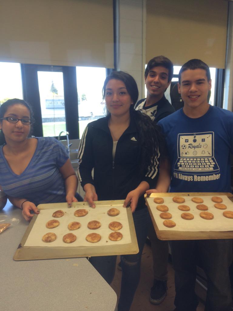 jnmaldonado's tweet image. Professional!! Yum!! #culinarybasics #leydenpride