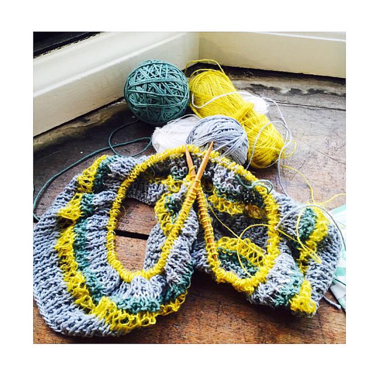 RowanAtLiberty's tweet photo. On the needles tonight, a loose boxy tshirt out of left over #purelinen and #creativelinen #whatsonyourneedles? http://t.co/9sneliqT35