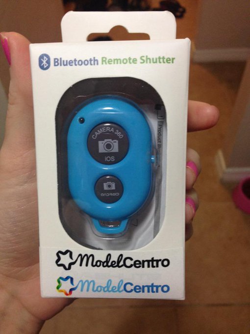 Thank you @modelcentro :D! I needed one of these so bad. Works like a charm #CamCon #CammingCon2015 http://t