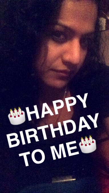 Happy birthday to me I'm ready to get my gifts 💵💵💵💵 http://t.co/p7pQy8FCa4<a href="/tag/vanessatello"class="tags"><span>#vanessatello</span></a><a href="/tag/traviezatello"class="tags"><span>#traviezatello</span></a>
