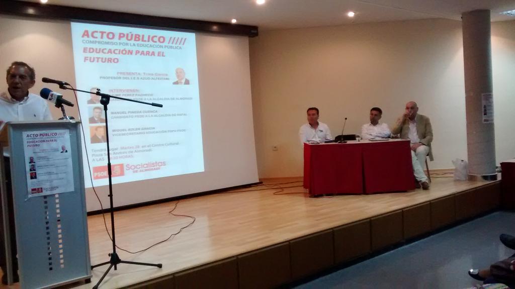 psoe_almoradi's tweet photo. Miguel Soler"el 3+2 impedirá el acceso de estudiantes de toda clase social a los máster "#LoVamosaArreglar http://t.co/VBYq4mkkAJ