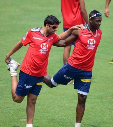 Happy bday Ashish Nehra & Andre Russell. Team mates one day & now played against each other hours before their bday 