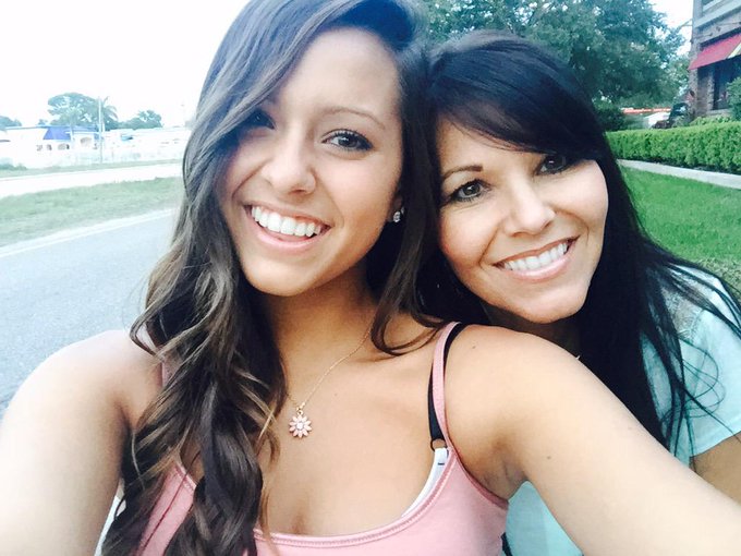 Watch Whit's leaked NSFW photo on TwXstars