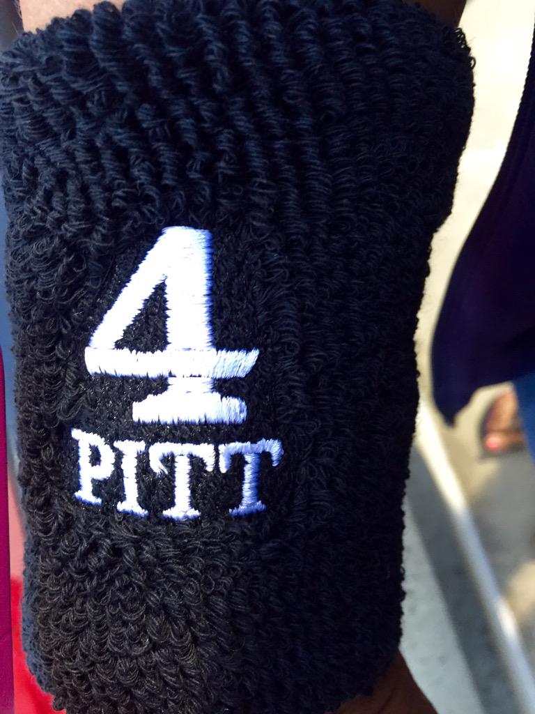 Slymom261's tweet image. At the girls soccer game, they are all representing McKay tonight! #Mpire #family #4Pitt