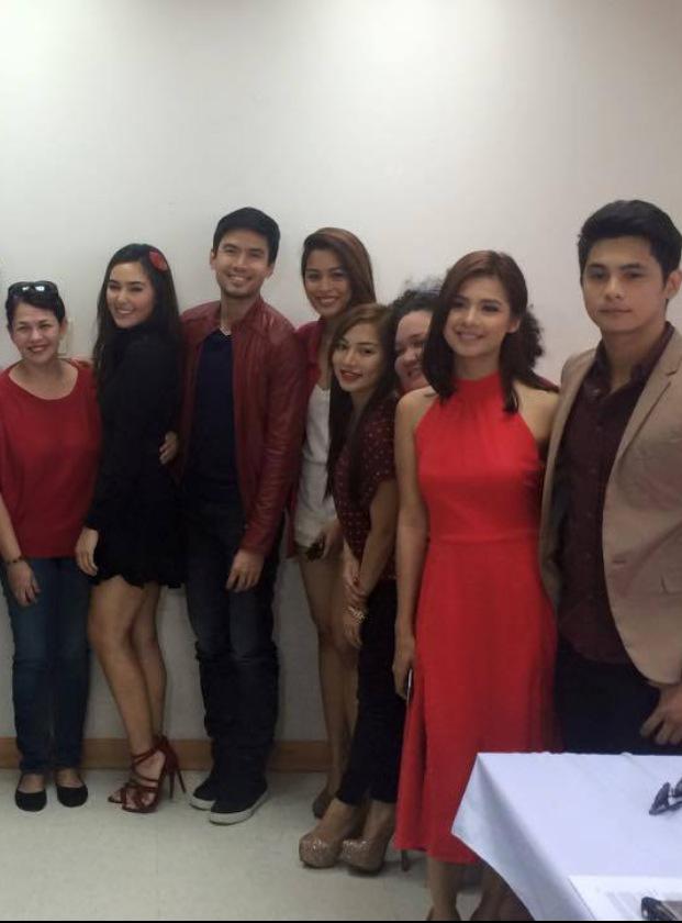 PinoyTweetBiz's tweet photo. #FamilySecrets GMA teleserye CHRISTIAN B. GWEN ZAMORA KIM RODRIGUEZ KIKO ESTRADA Diva Montelava  Lotlot de Leon! http://t.co/QB6fFflWvH