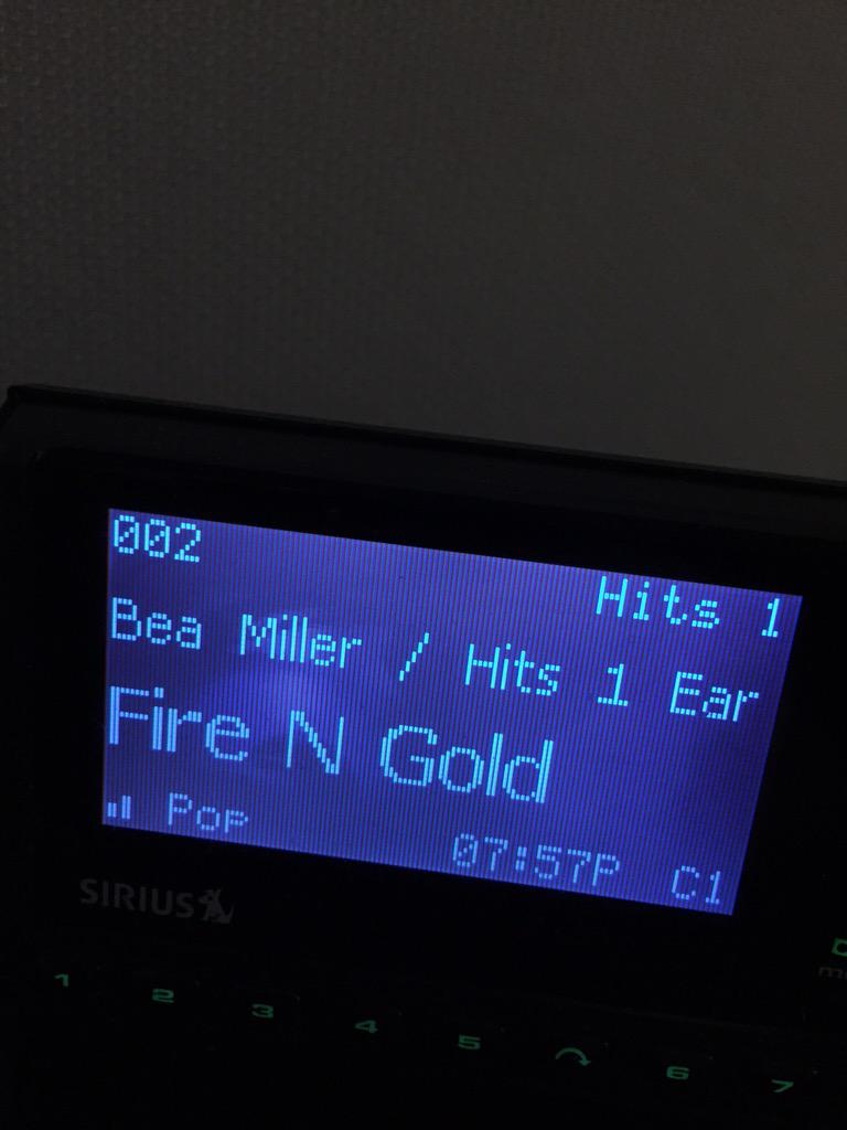 SiriusXMHits1 tweet picture