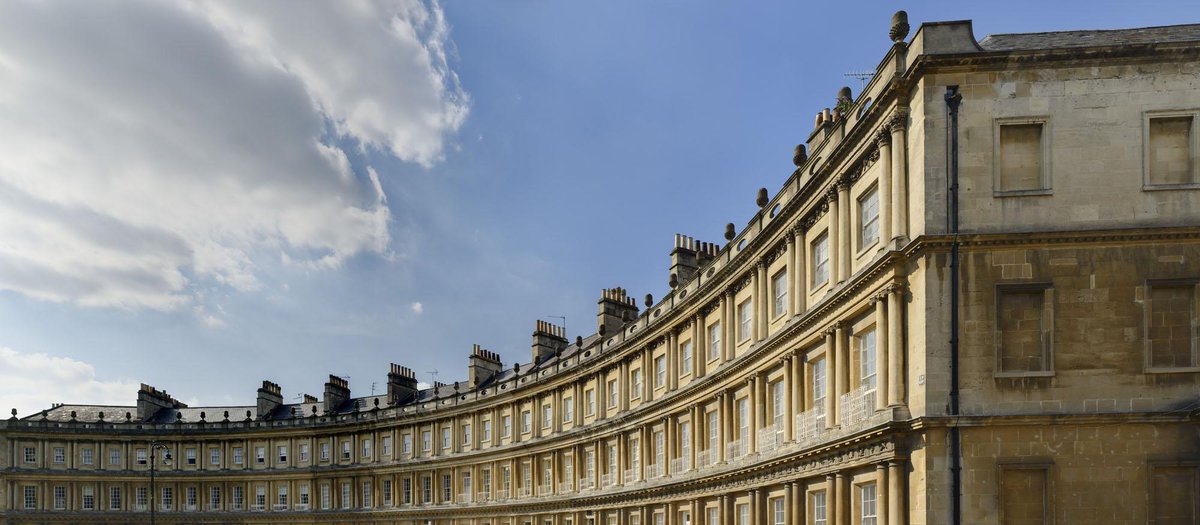 See one of the houses on Bath's famous Royal Crescent as it would have been in Georgian times: bit.ly/1J6nLeP