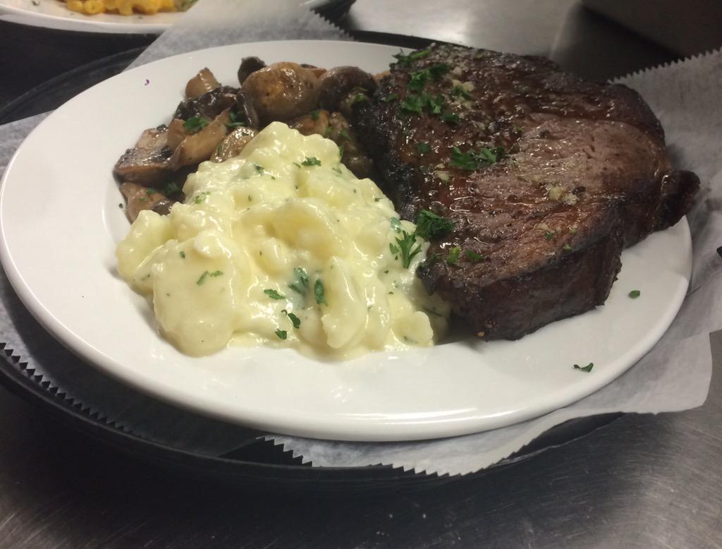 TheMaylonHouse's tweet photo. Come on down The Tavern at The Maylon and try our smoked prime rib dinner! 12oz prime rib, 2 heaping sides and rolls! http://t.co/m967hroPAg