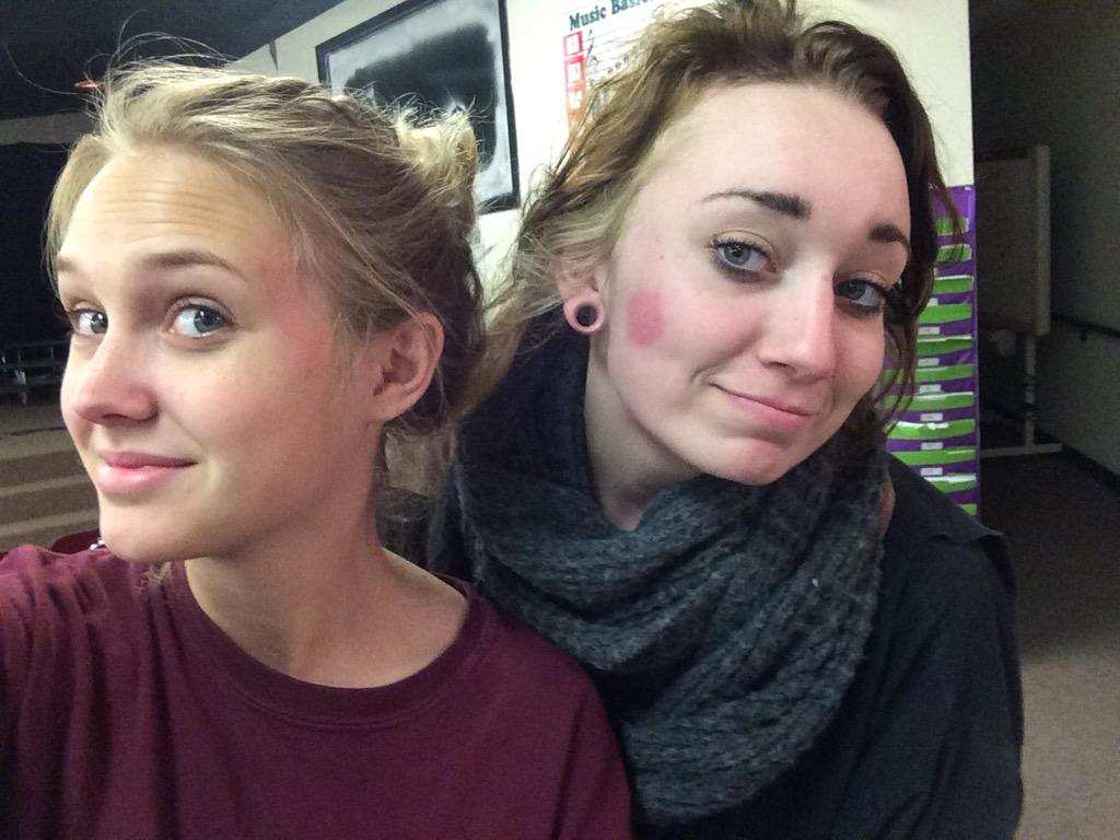 beth_tenney15's tweet photo. The mark of a senior 😴 #sleepmarks http://t.co/kqcQB0WsnL