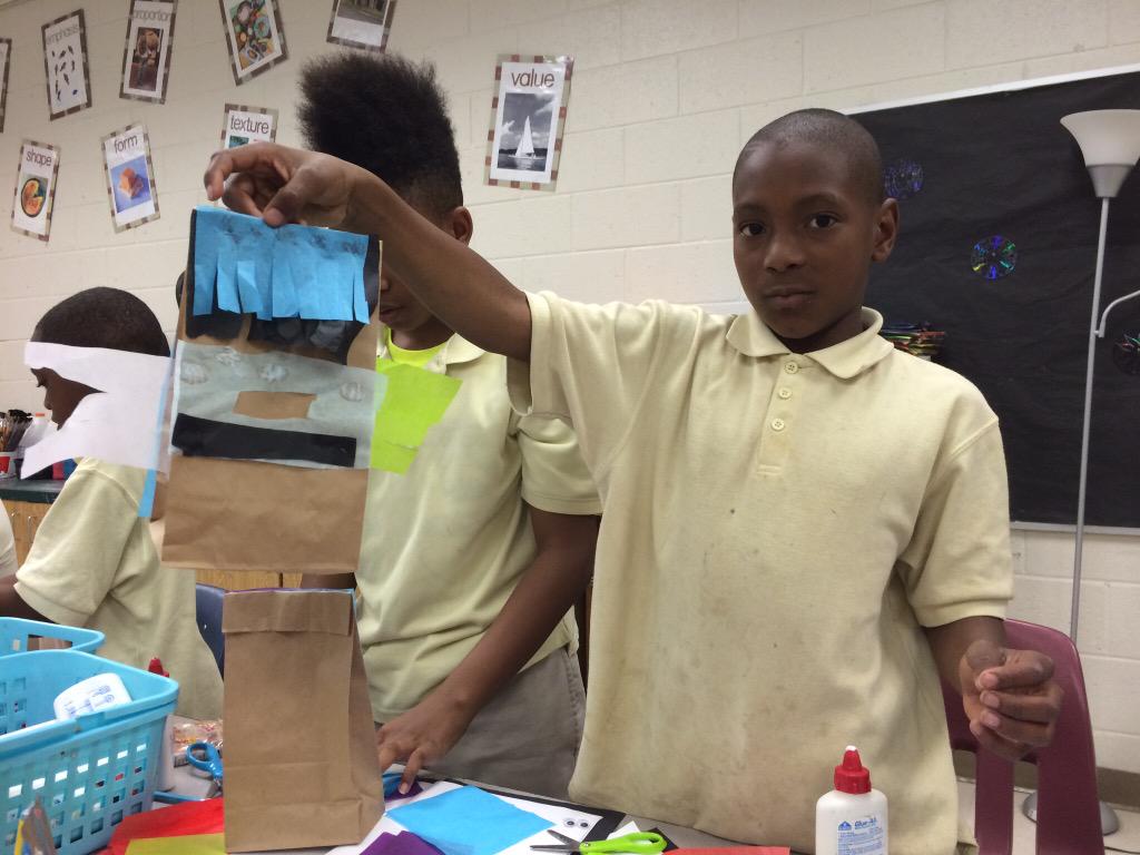 Thomasville_HES's tweet photo. Art club students making piñatas. The final project of the 2014/2015 school year @apsupdate @APSInstructTech http://t.co/RkVTQJloYm
