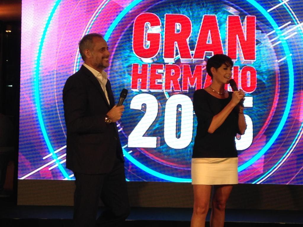 suanatoranza's tweet photo. RT @GranHno2015: ¡Con esta app entrá en Gran Hermano! http://t.co/nW1MzHCamP #GH2015 cc @laumdp http://t.co/pwr1hIDkZT