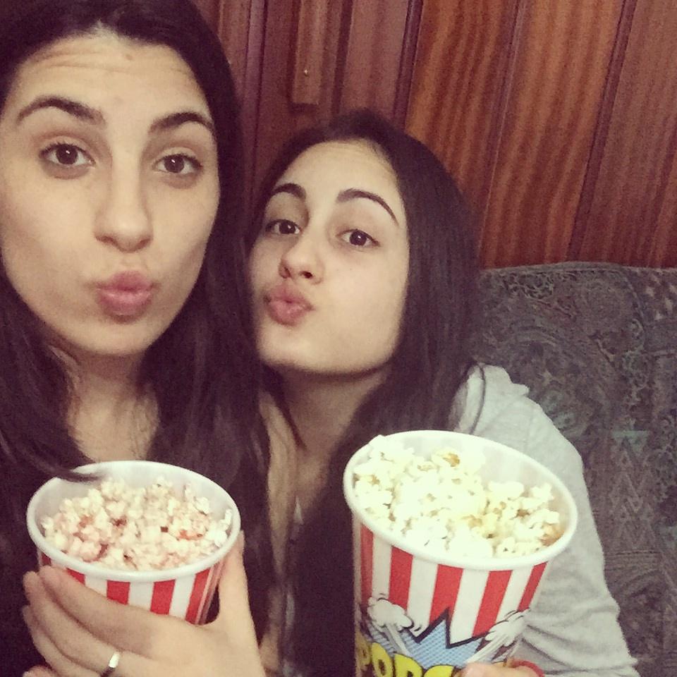 noe8411's tweet photo. Preparadas para ver #ElPrincipe3 @alexgonzalezact @SerieElPrncipe http://t.co/bqOzGKneQM