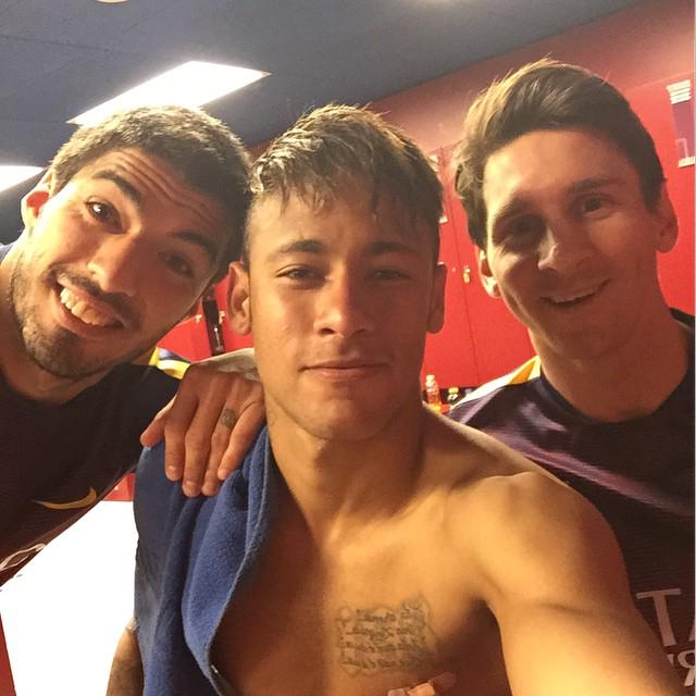 Y así celebran los 102 goles.