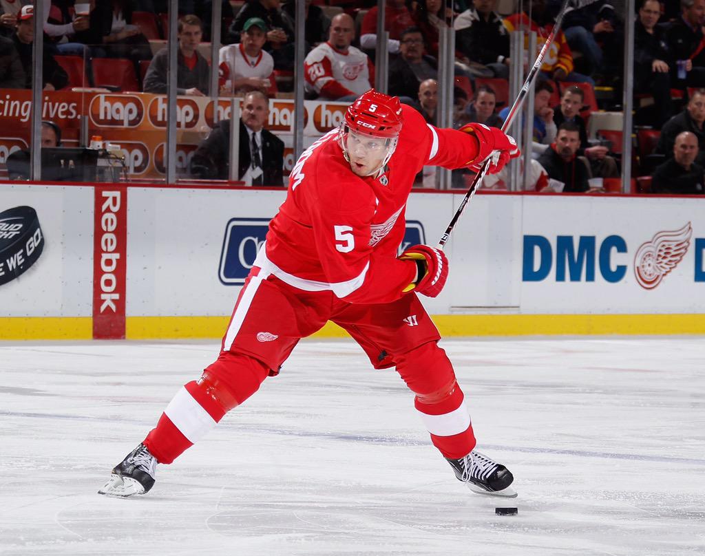 RT to wish #RedWings legend Nicklas Lidstrom a Happy 45th Birthday! #PerfectHuman