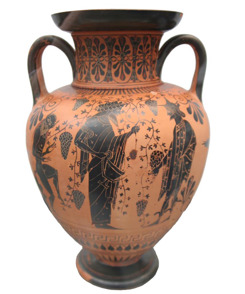 meso_up's tweet photo. Omg! After 3 months!! I finally finished my vase! I totally love it, I designed it, inspired from my grandmother, zuk http://t.co/e1JjI8NpnS