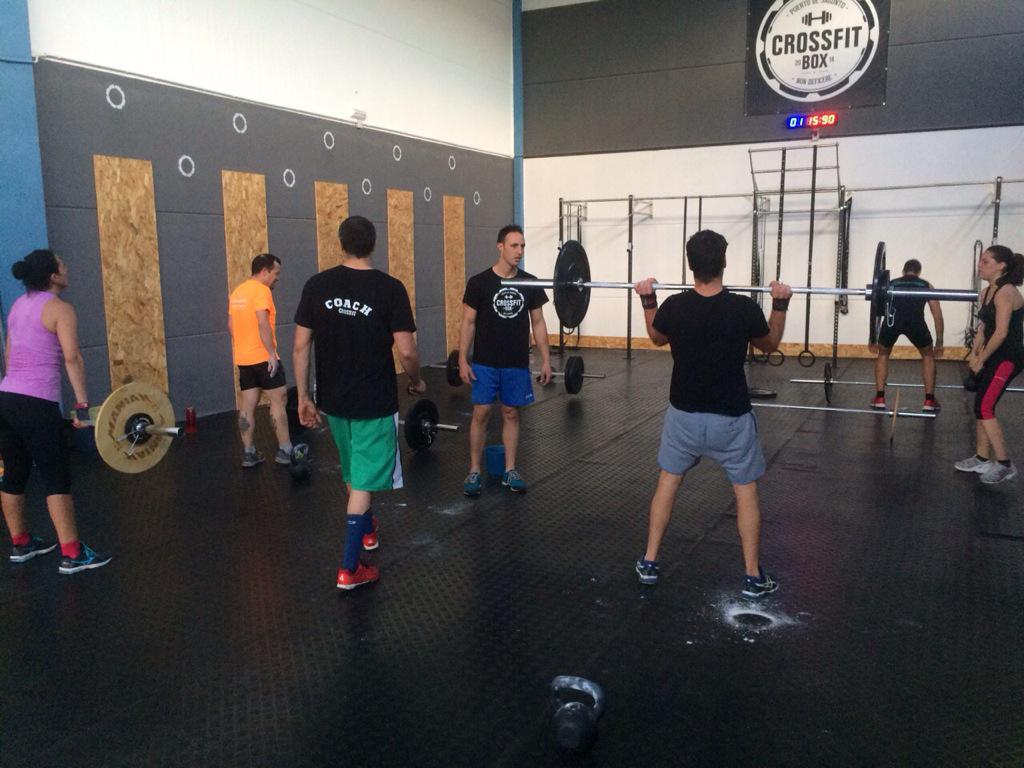CrossFitPSagunt's tweet photo. Aquí os dejamos el WOD:
RFT'
24-15-9-3
-Ktb swing RX 28/20
-Power Clean 60/40 http://t.co/aBDXQp6PV7