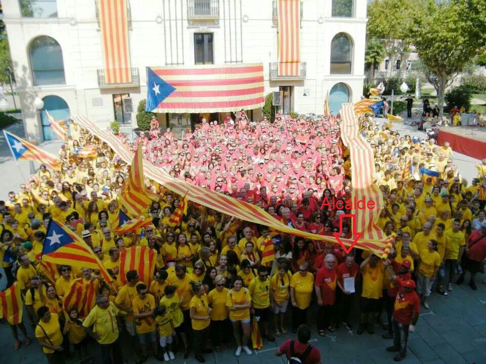 jramirezalcalde's tweet photo. El @blocolesa después ganar alcaldía se quito careta y se declaro independentista Yo volveré a a gobernar para todos http://t.co/sIsxgahGBW