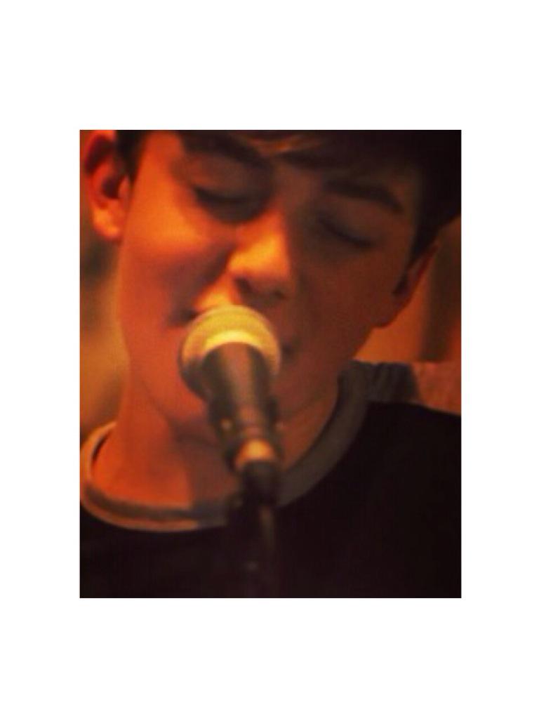 CloseToChance's tweet image. Happy Greyson day everybody! #5years