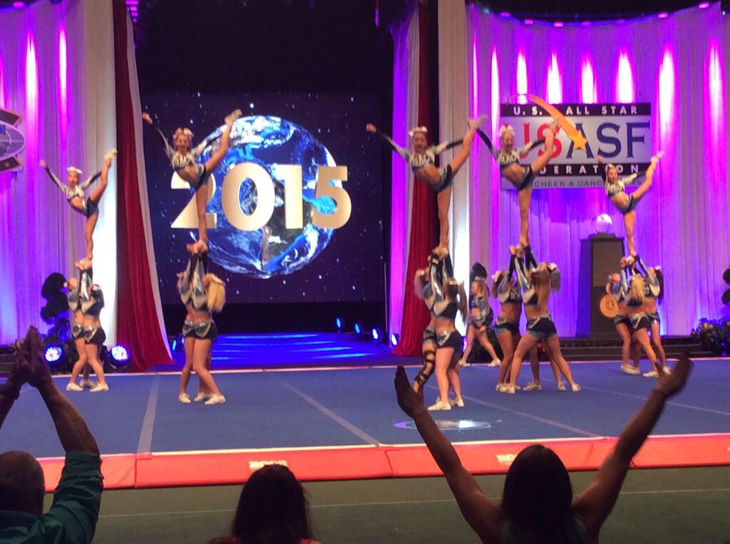 KenzieMaxfield's tweet photo. This weekend was absolutely amazing! I'm so grateful for my team I will miss them so muchβ€οΈ #msbfmcb #S5ladies http://t.co/V1Pj3DOYYc
