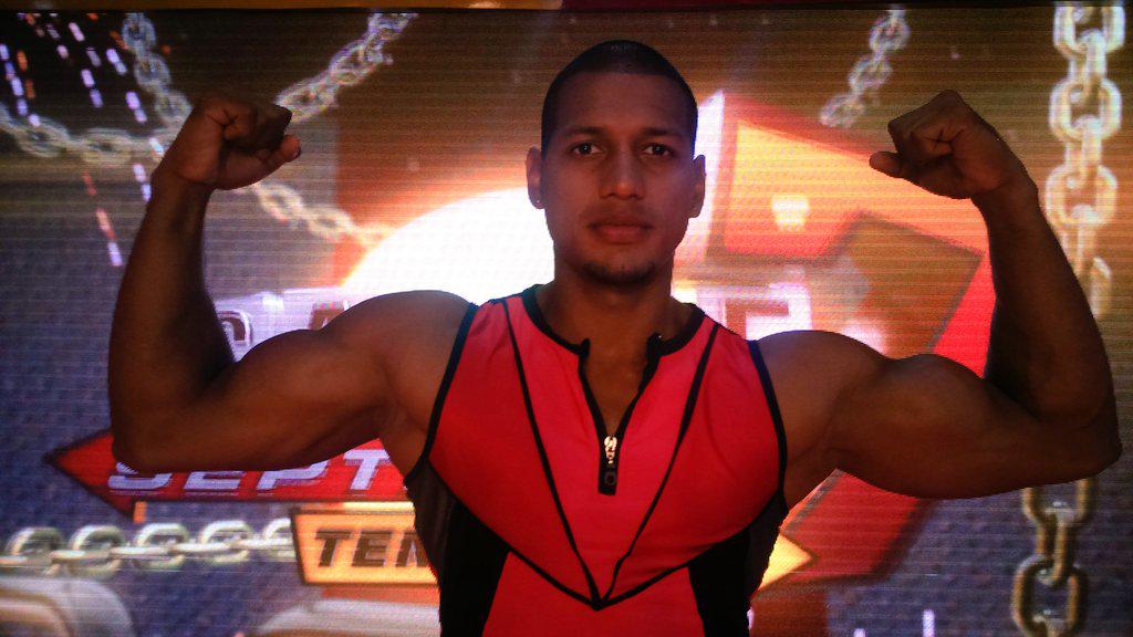 TCdeportesEC's tweet photo. "Me han hablado de ti pero tu no me conoces, estoy ansioso de enfrentarme contigo" Douglas.

#YoCreoQueEs http://t.co/LgIFkLQfc9