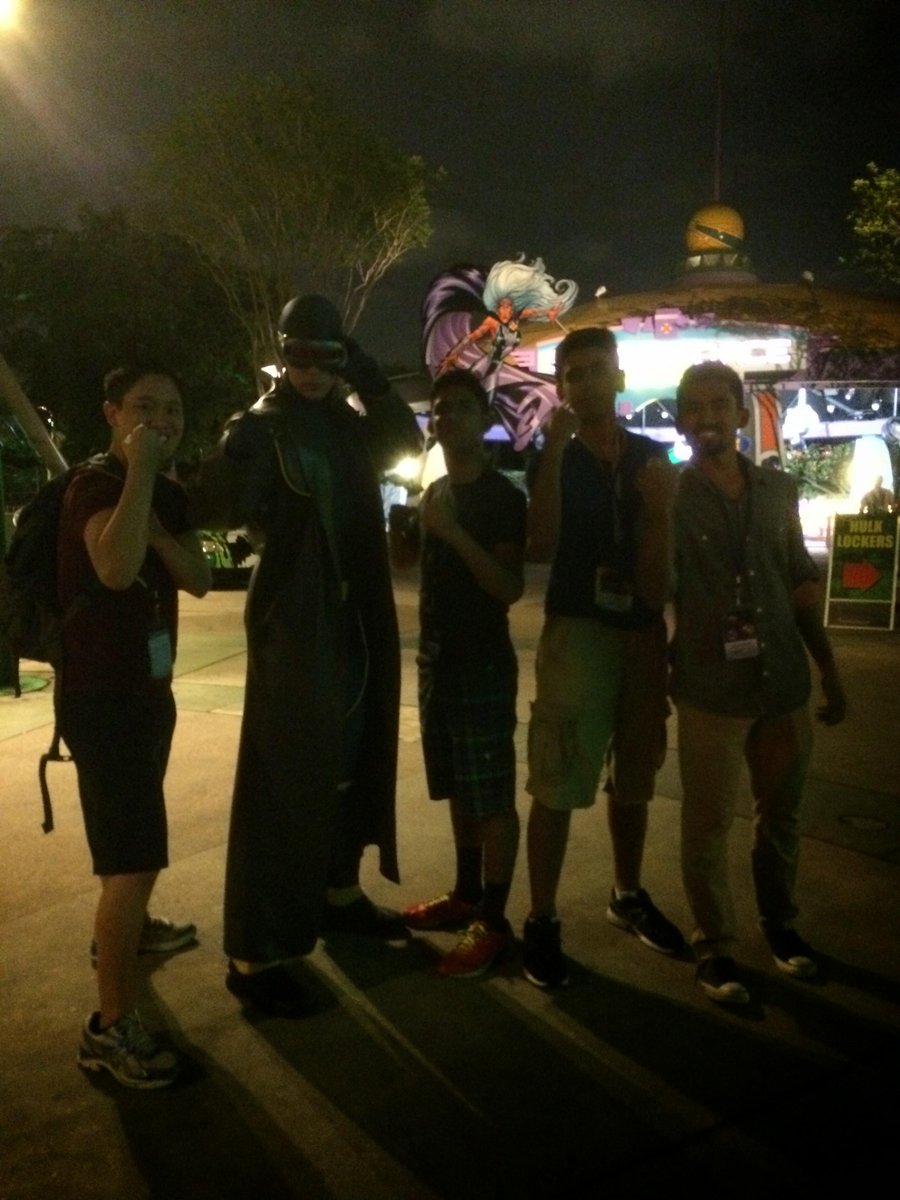 whshuskydeca's tweet photo. Some Superhero Sightings last night at the #DECAICDC #UniversalIOA party! http://t.co/mSl8wSSmKo