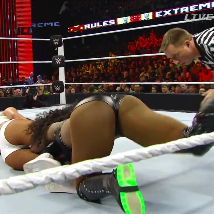 5. Naomi's Ass. 