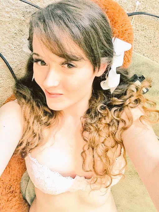 EllyTaylor14