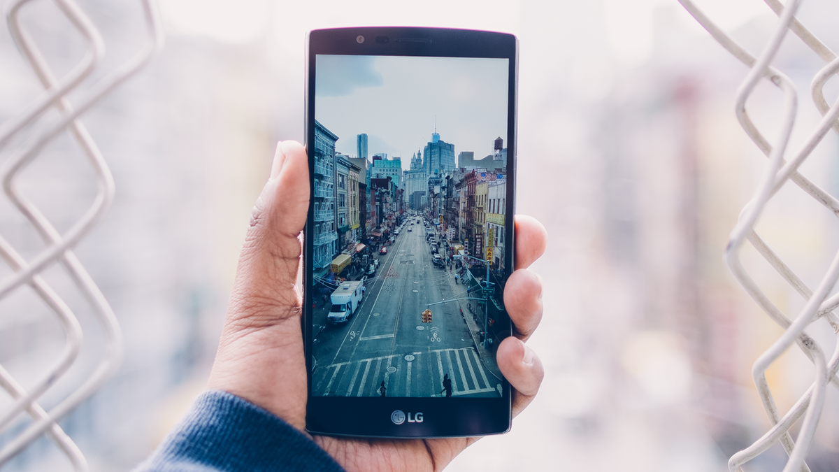 LGUSAMobile's tweet photo. Looks like @Wired was impressed by the #LGG4, no ifs, ands or 'buuuts'... http://t.co/0I6ZqMOAU9 http://t.co/0yIHkA2aRW