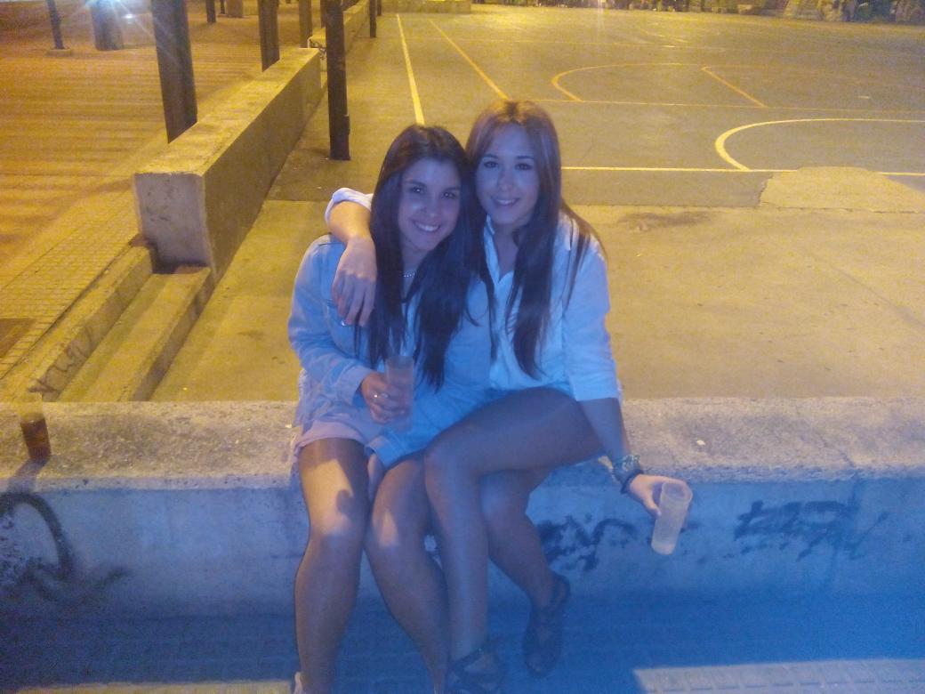 RocioLeons's tweet photo. Con la gordiii @Blaaanquii http://t.co/baAMbCnABr