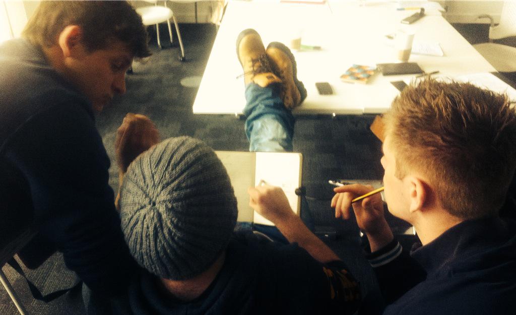 peppersprout1's tweet photo. Hard at work in rehearsals. @cateholmes @WillRaymonde4 @J_Dimery #YOKOONO http://t.co/XUBi8pgYNo
