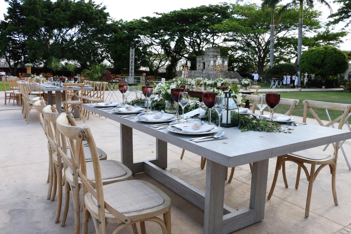 EventosBaku's tweet photo. ¡Un montaje único en verdad! En la hermosa Hacienda Tixcacal. http://t.co/GmvzNg6FgW