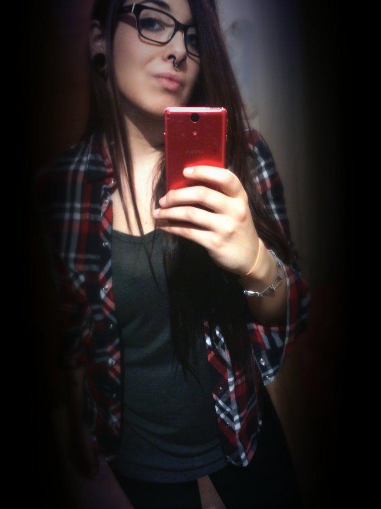 ClaudinaMonster's tweet photo. Pues nada ya pasó el martes con éxito http://t.co/ajTrdxKTdq