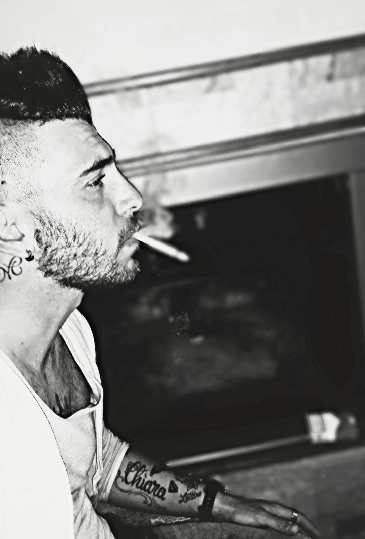 MatteoDeAngel11's tweet photo. #BUONANOTTEATUTTIVOI! http://t.co/IMHe2JIpQo