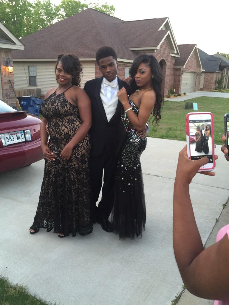 CumFwShon's tweet photo. I Think 56 nights crazy #StillInTheMoment #prom2k15 🔥😏 http://t.co/8aPEaS5Sal