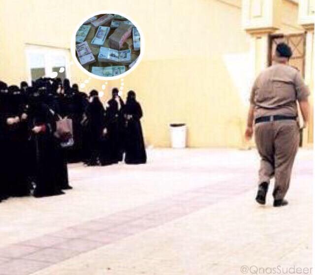 K_lord_30's tweet photo. #هل_تقبلين_الزواج_من_العسكري

بعد الراتب على هونه مشى والخطوه موزونه
على هونه بدا يمشي مشى ويازينها متونه😂🚶 http://t.co/bkv1I3UpBC